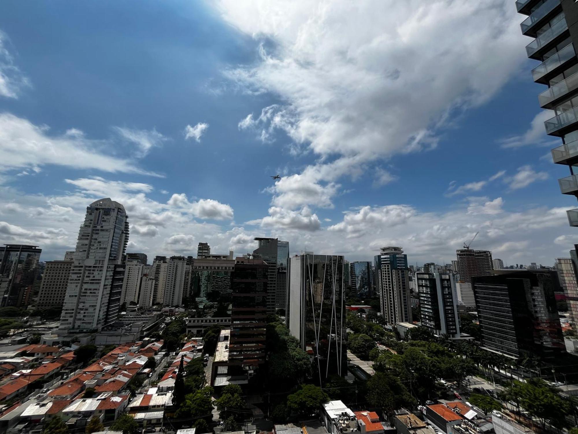 Luxuoso Com Vaga Na Faria Lima , Academia E Lazer Completo Apartamento *